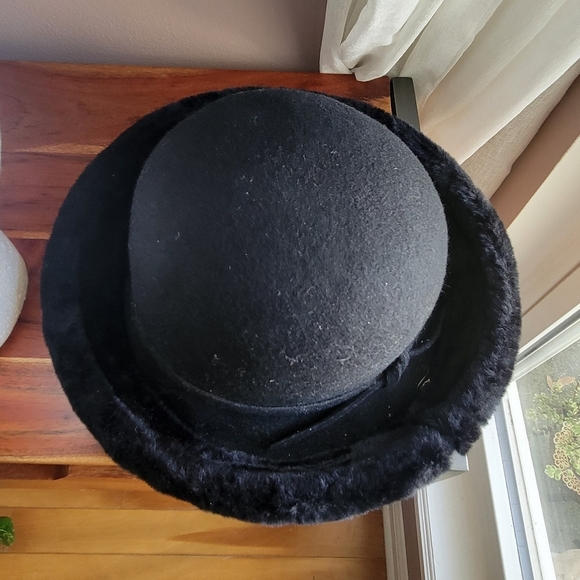 Elegant Vintage Betmar Wool Felt Black Hat 100% Wool Hat Fair Fur Made In USA - Picture 8 of 10